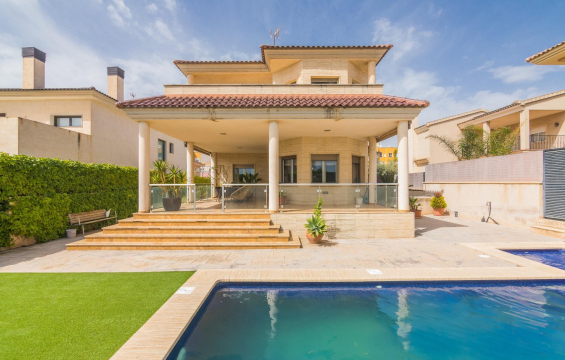 For Sale - villa - Torrellano - Centro