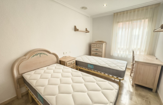 Alquiler Larga Estancia - Piso - Elche