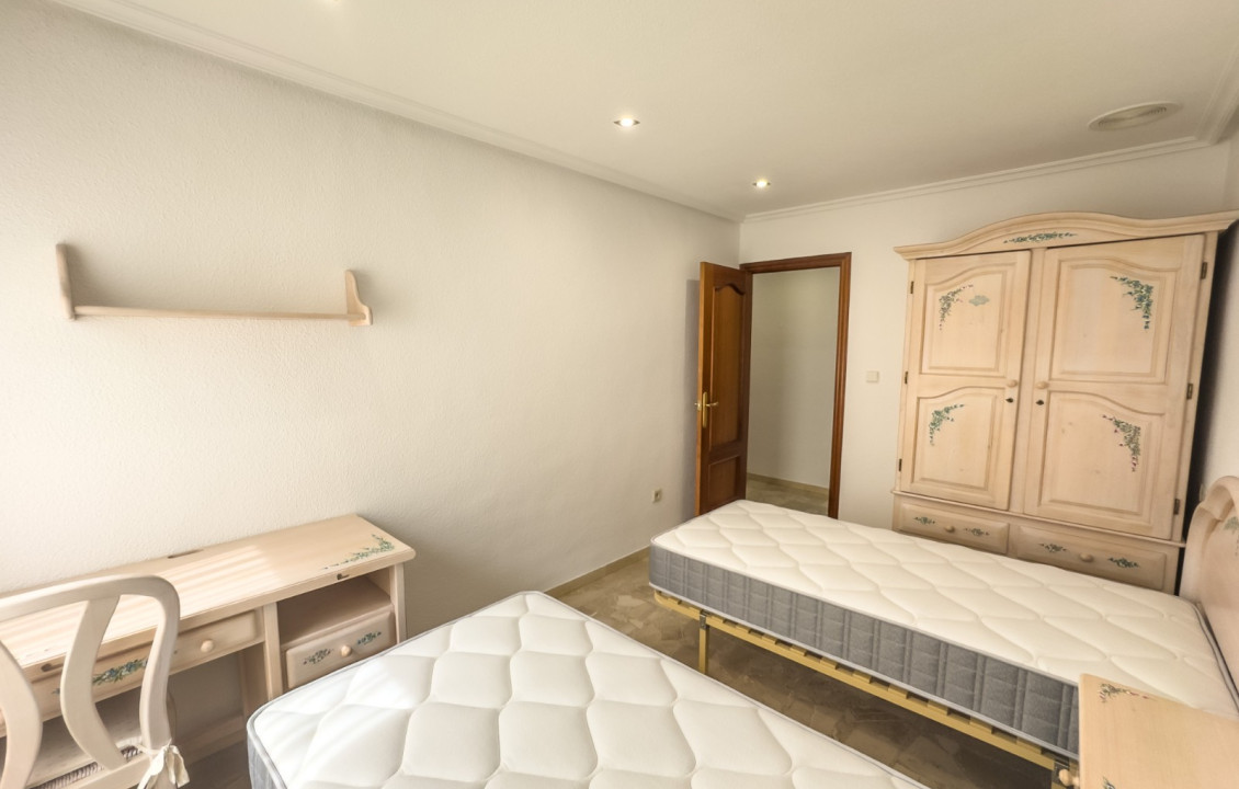 Alquiler Larga Estancia - Piso - Elche