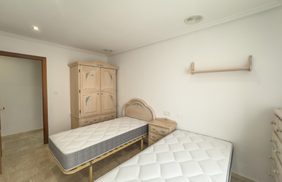 Alquiler Larga Estancia - Piso - Elche