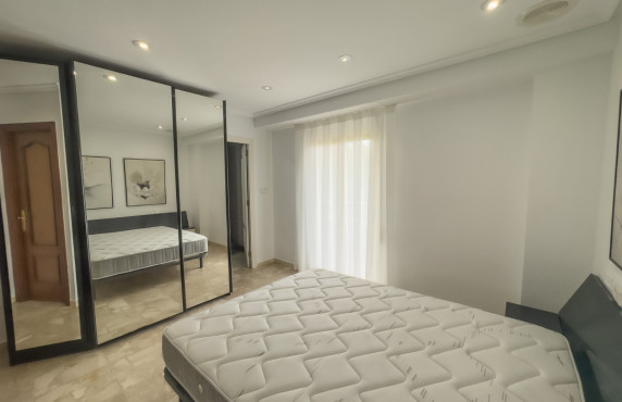 Alquiler Larga Estancia - Piso - Elche