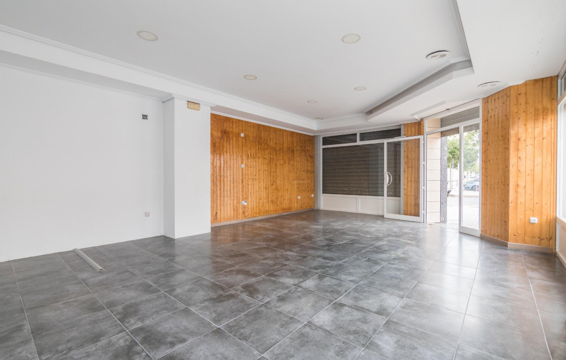 Venta - Commercial Unit - Torrellano - Centro
