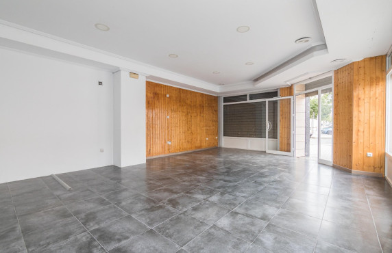 Venta - Commercial Unit - Torrellano - Centro