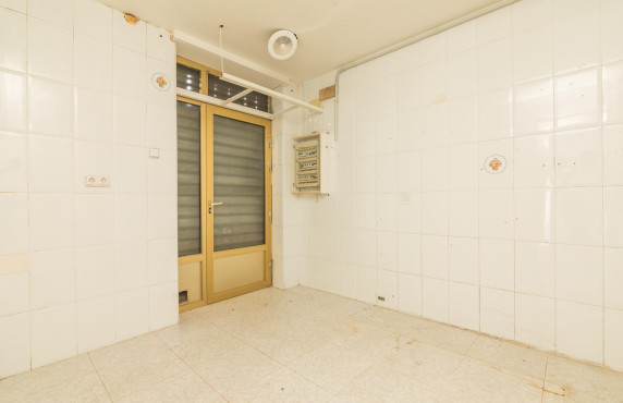 Venta - Commercial Unit - Torrellano - Centro