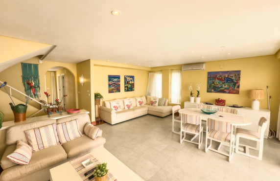 Seasonal Rental - Apartment - Santa Pola - Santiago Bernabeu