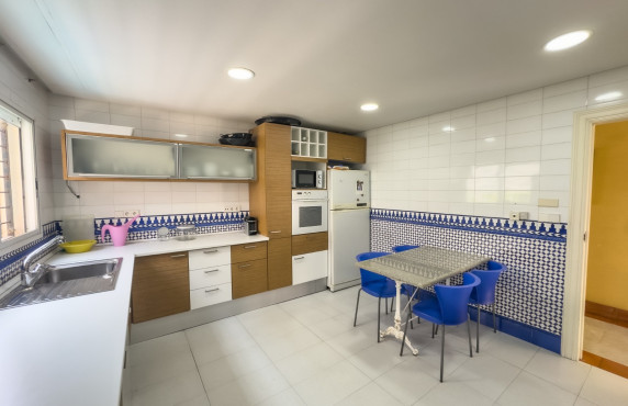 Seasonal Rental - Apartment - Santa Pola - Santiago Bernabeu