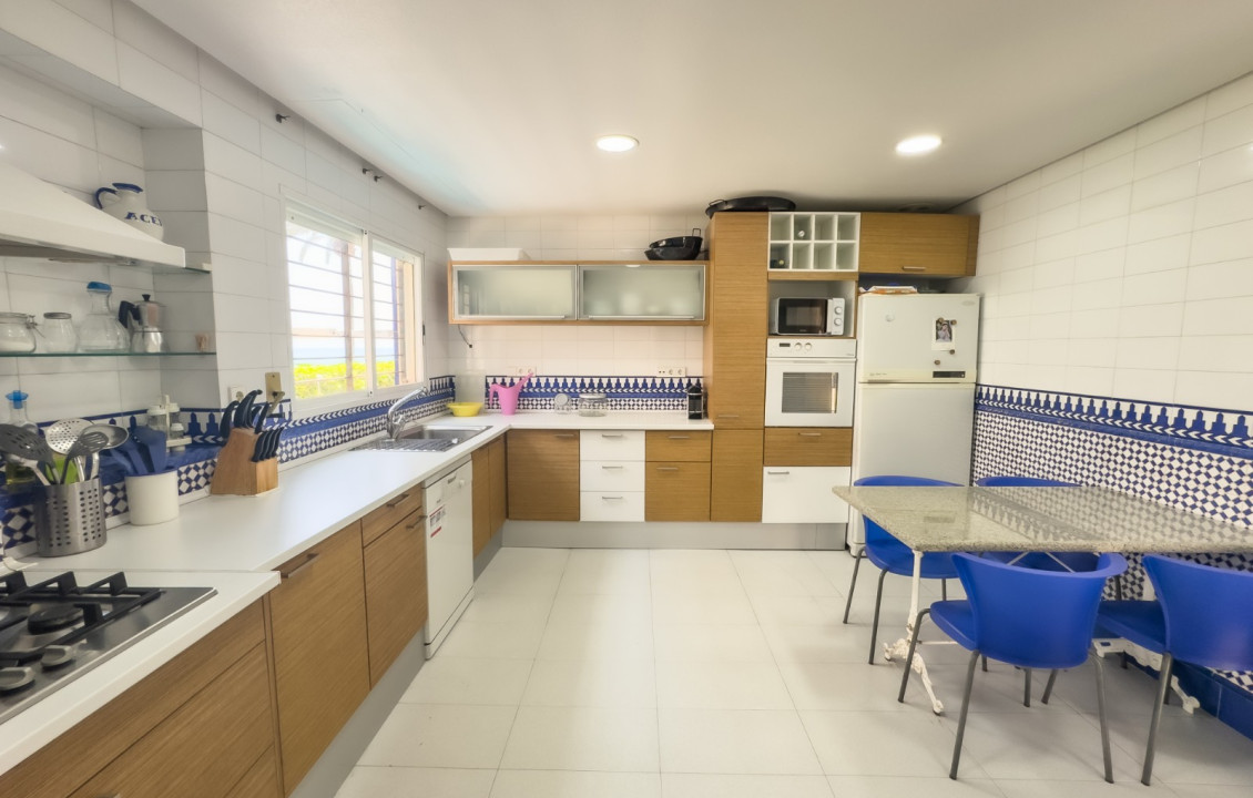 Seasonal Rental - Apartment - Santa Pola - Santiago Bernabeu