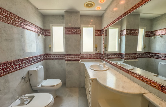 Seasonal Rental - Apartment - Santa Pola - Santiago Bernabeu