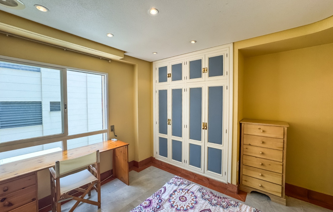 Seasonal Rental - Apartment - Santa Pola - Santiago Bernabeu