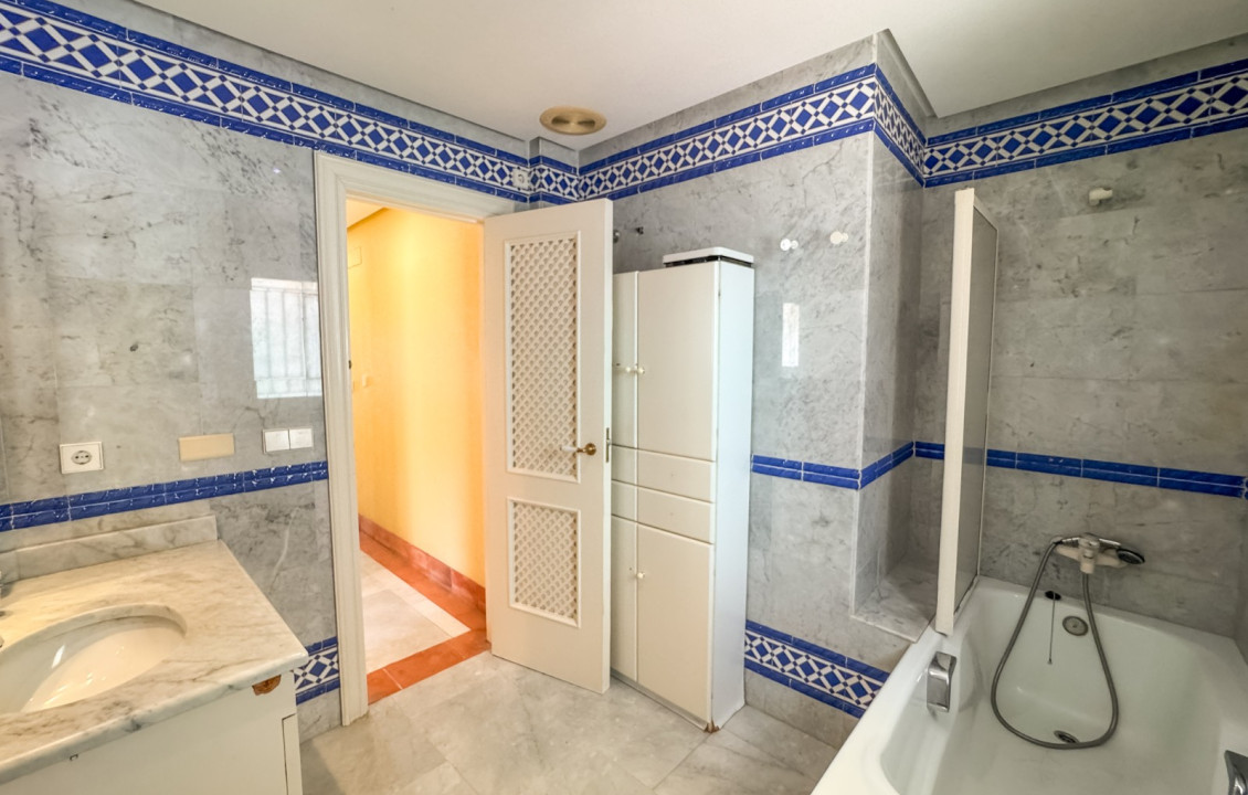 Seasonal Rental - Apartment - Santa Pola - Santiago Bernabeu