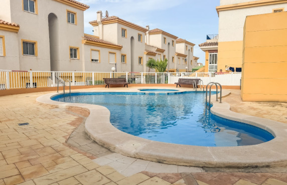Long Rental Period - Apartment - Cox