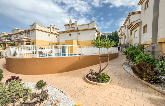 Long Rental Period - Apartment - Cox
