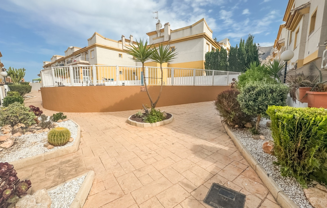 Long Rental Period - Apartment - Cox