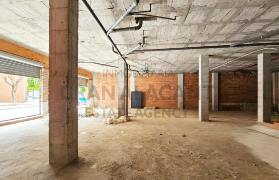 Venta - Commercial Unit - Torrellano - Centro