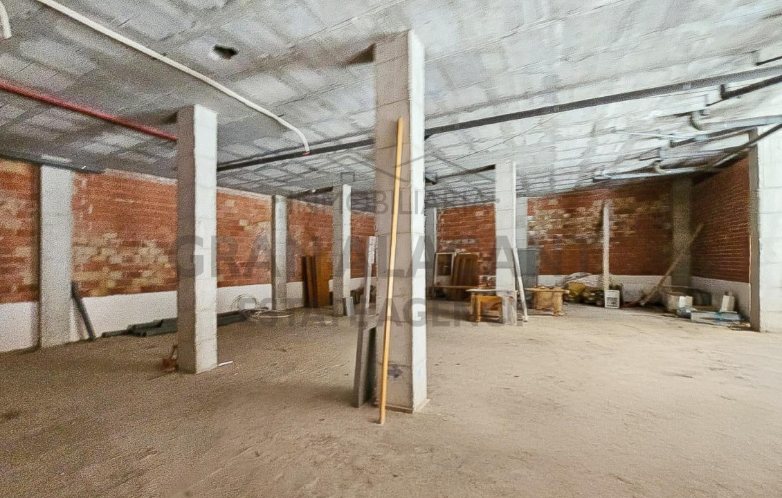 Venta - Commercial Unit - Torrellano - Centro