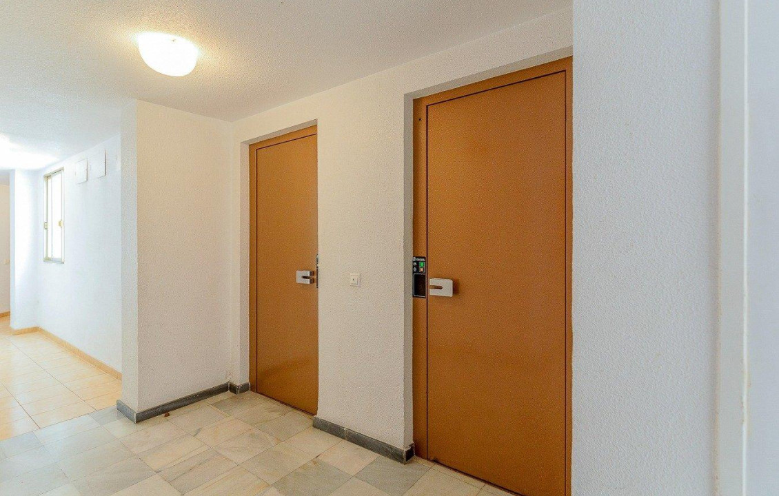 Venta - Apartamento - Santa Pola - Club nautico
