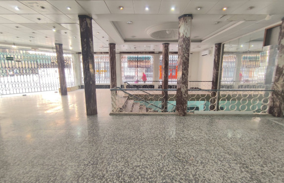 Alquiler Larga Estancia - Local comercial - Elche - Centro