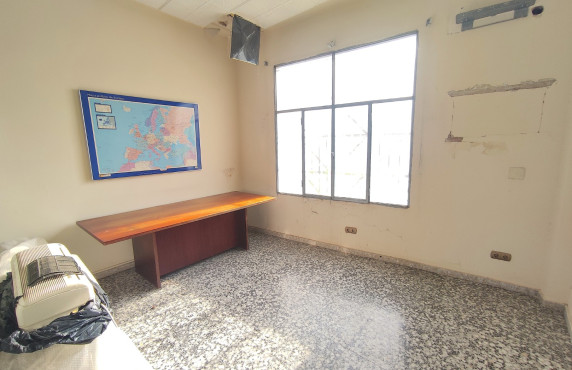 Alquiler Larga Estancia - Local comercial - Elche - Centro