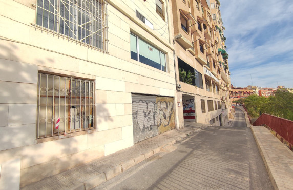Alquiler Larga Estancia - Local comercial - Elche - Centro