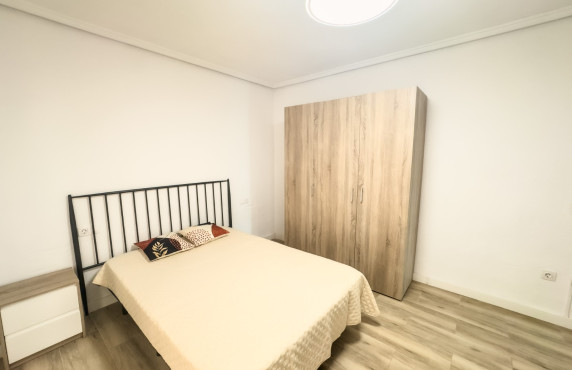 Alquiler de habitación de Larga Estancia - habitación individual - Elche