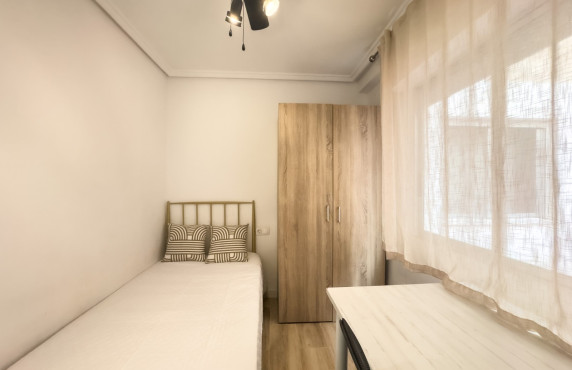 Alquiler de habitación de Larga Estancia - habitación individual - Elche