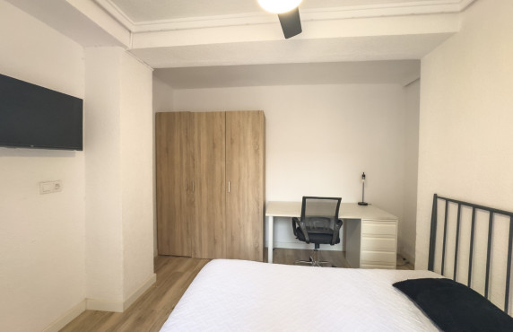 Alquiler de habitación de Larga Estancia - habitación individual - Elche