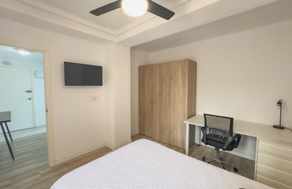 Alquiler de habitación de Larga Estancia - habitación individual - Elche