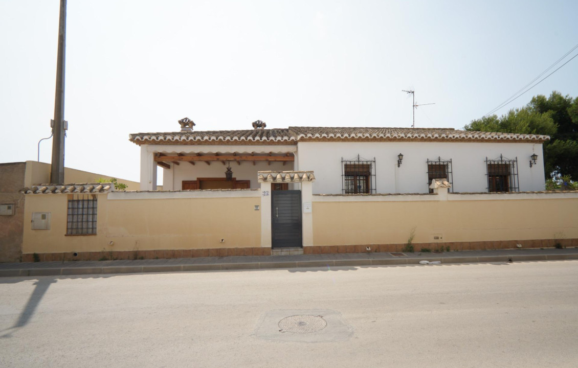 For Sale - villa - Pilar de la Horadada - PILAR DE LA HORADADA