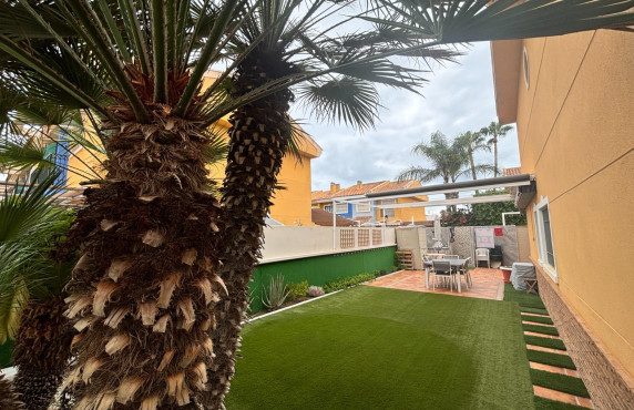 For Sale - Terraced house - Pilar de la Horadada - La Torre de la Horadada