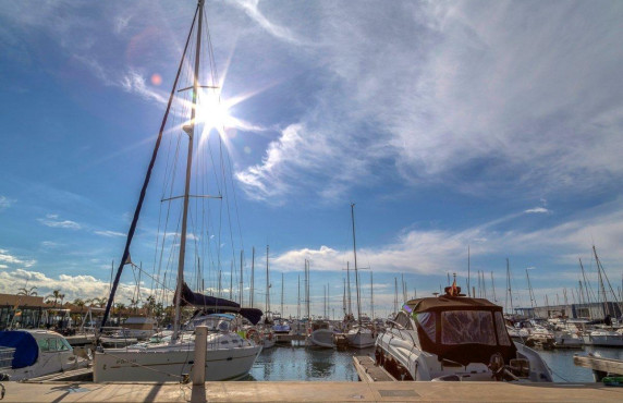 Venta - Apartamento - Santa Pola - Club nautico