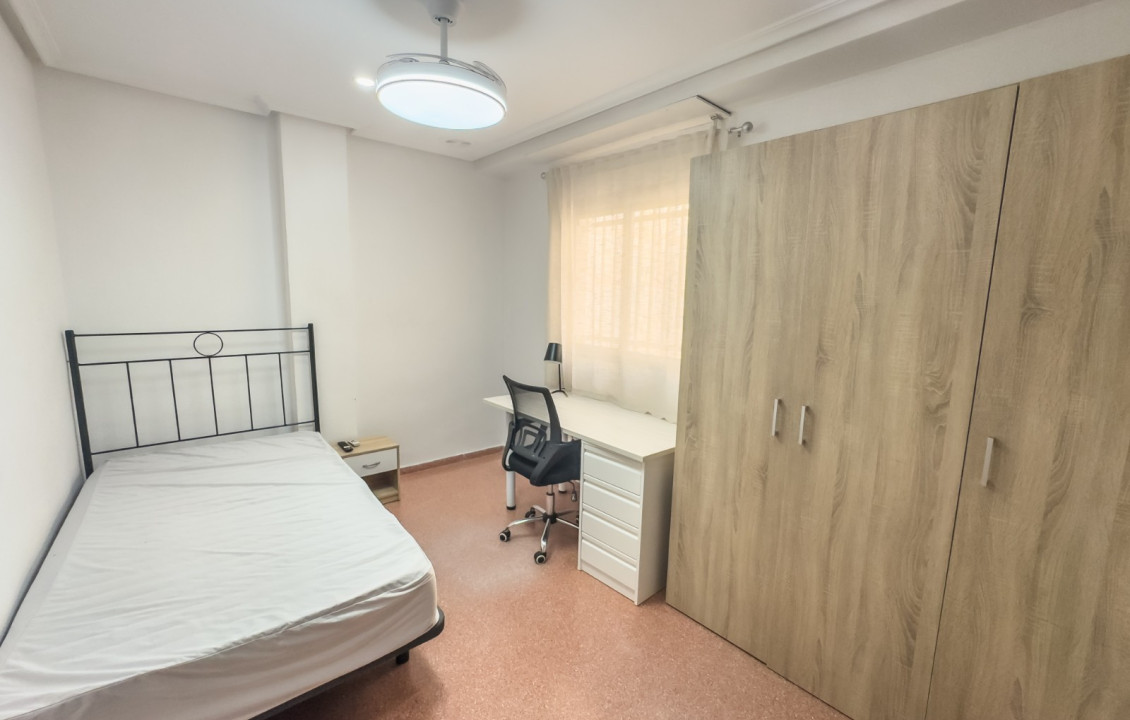 Long term room rental - single room - Elche - Altabix