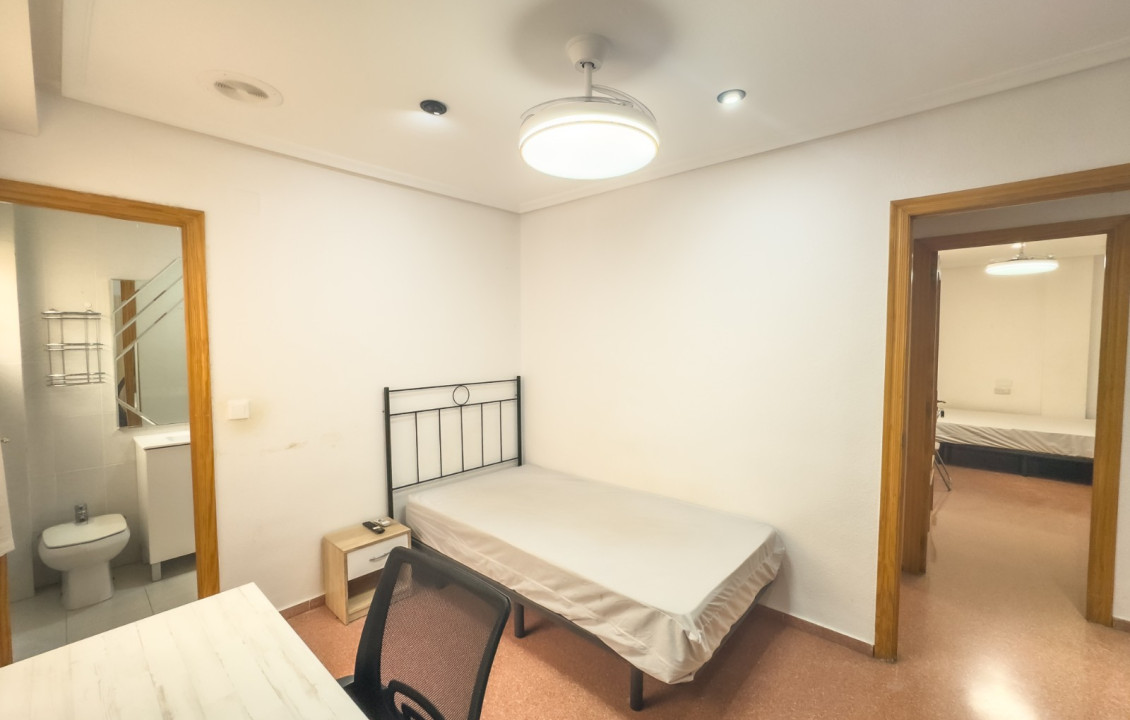 Long term room rental - single room - Elche - Altabix