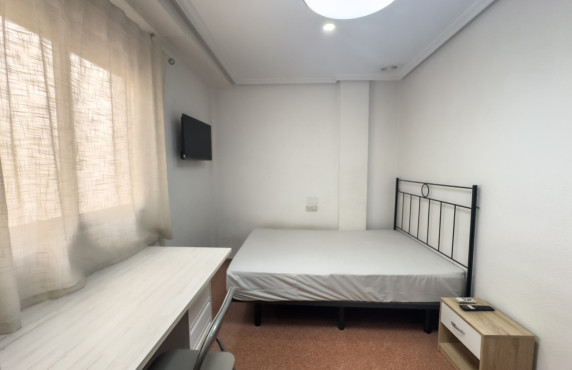 Long term room rental - single room - Elche - Altabix