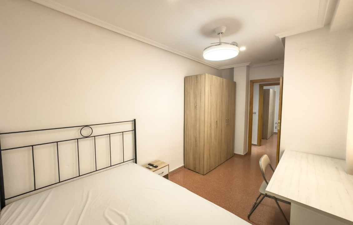 Long term room rental - single room - Elche - Altabix