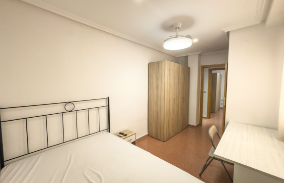 Long term room rental - single room - Elche - Altabix