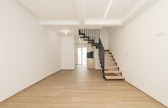For Sale - Triplex - Elche - Raval - Puertas Coloradas