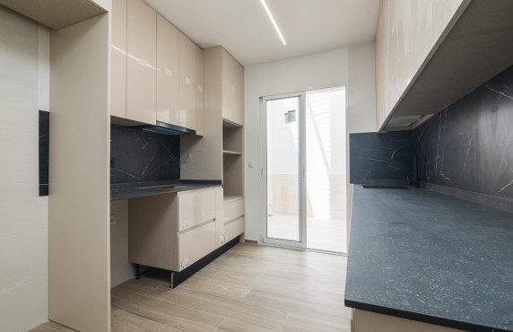 For Sale - Triplex - Elche - Raval - Puertas Coloradas