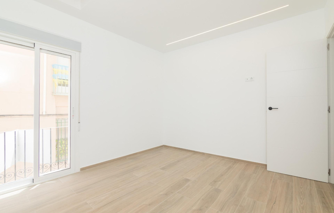 For Sale - Triplex - Elche - Raval - Puertas Coloradas