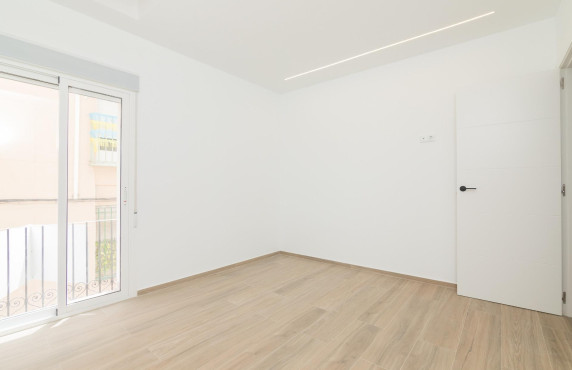 For Sale - Triplex - Elche - Raval - Puertas Coloradas