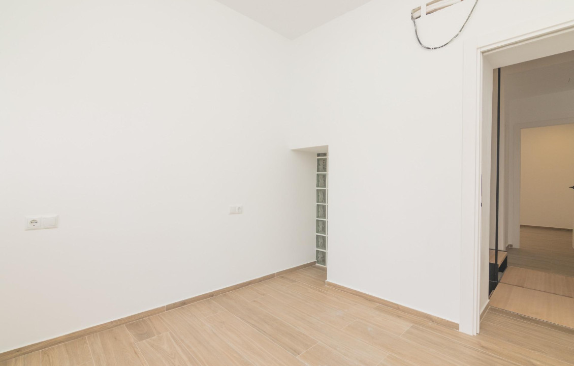 For Sale - Triplex - Elche - Raval - Puertas Coloradas