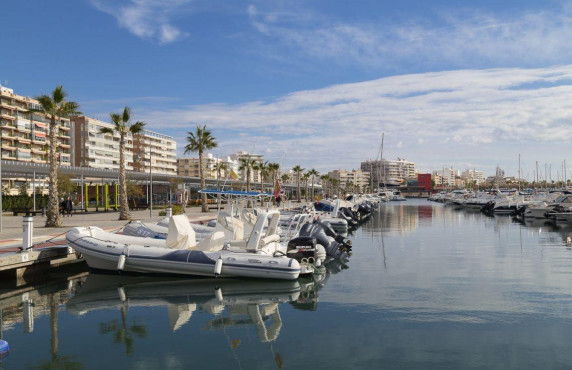 Venta - Apartamento - Santa Pola - Club nautico