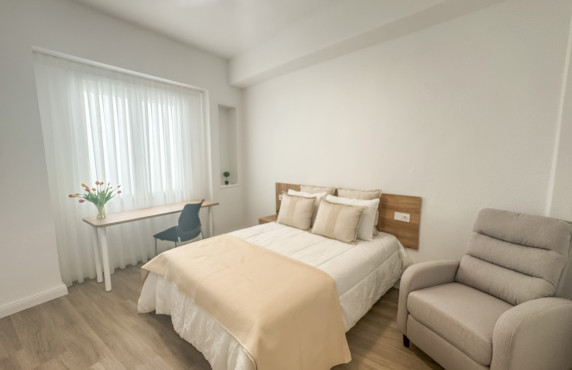 Alquiler de habitación de Larga Estancia - habitación individual - Elche - Centro