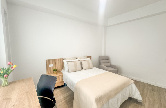 Alquiler de habitación de Larga Estancia - habitación individual - Elche - Centro
