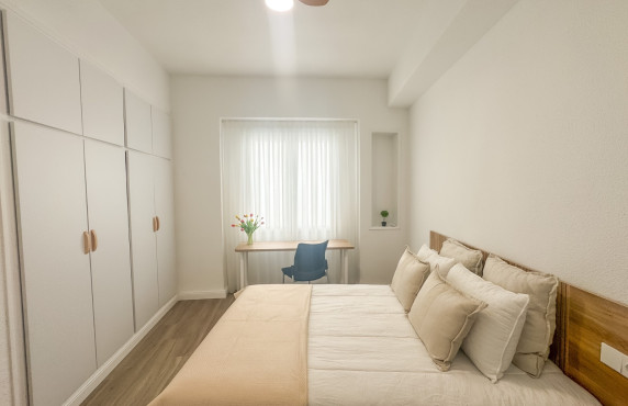 Alquiler de habitación de Larga Estancia - habitación individual - Elche - Centro