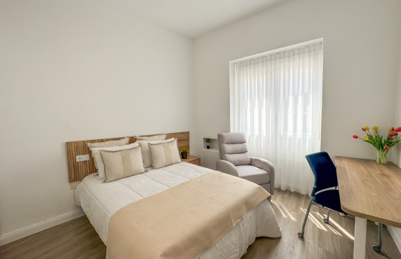 Alquiler de habitación de Larga Estancia - habitación individual - Elche - Centro