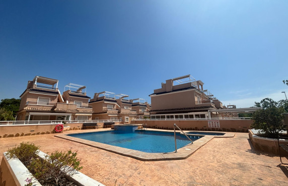Venta - Terraced house - Pilar de la Horadada - La Torre de la Horadada