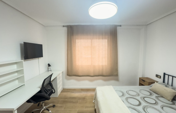 Alquiler de habitación de Larga Estancia - habitación individual - Elche