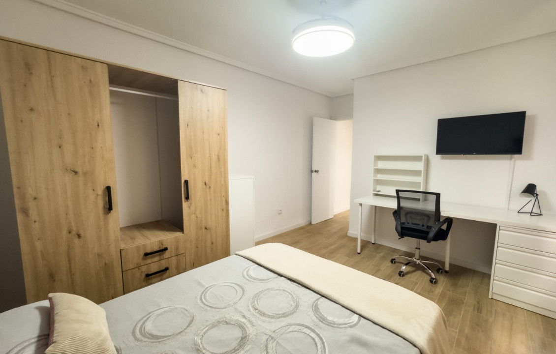Alquiler de habitación de Larga Estancia - habitación individual - Elche