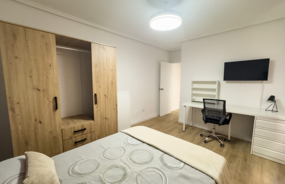 Alquiler de habitación de Larga Estancia - habitación individual - Elche