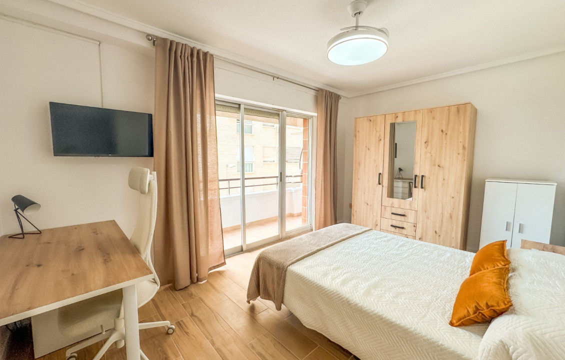 Alquiler de habitación de Larga Estancia - habitación individual - Elche